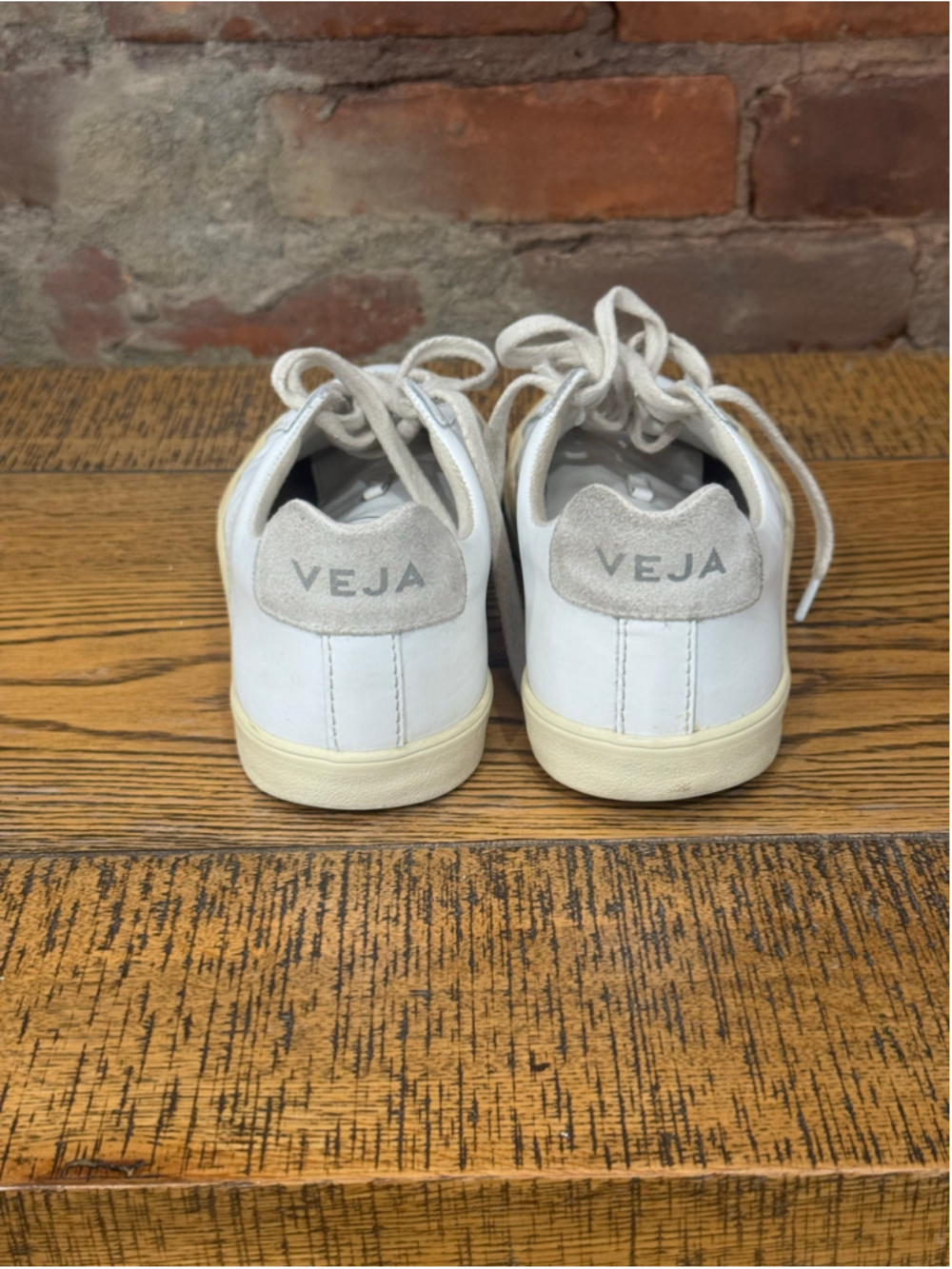 Veja Esplar Leather Sneakers White Grey Suede Heel Stitched V Logo EU 39 US 8 - Picture 5 of 8